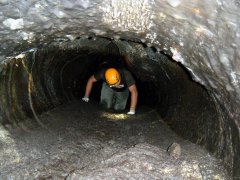 Randonnées spéléologie dans les Tunnels de Lave des coulées du Volcan Piton de la Fournaise